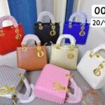 Cross-border women's fashion high-end texture factory handbag small square bag new niche shoulder bag casual crossbody bag  china handbags factory woman bags factory chinese handbags manufacturer woman bags manufacturer OEM ODM