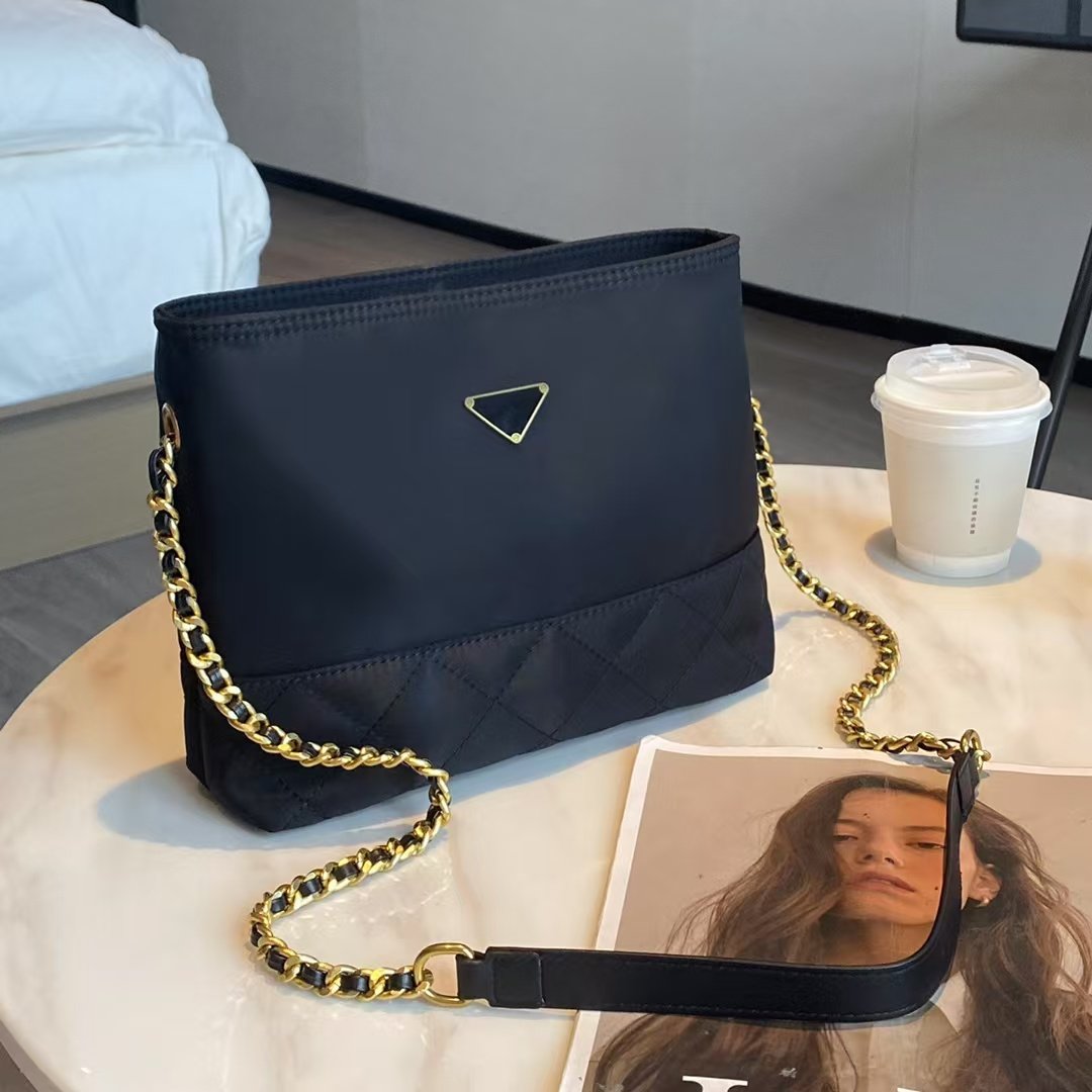 微信图片_20250211214137 Original design women's bag, fashionable new style shoulder crossbody handheld ladies bag, factory direct supply china handbags factory woman bags factory chinese handbags manufacturer woman bags manufacturer OEM ODM - Image 1